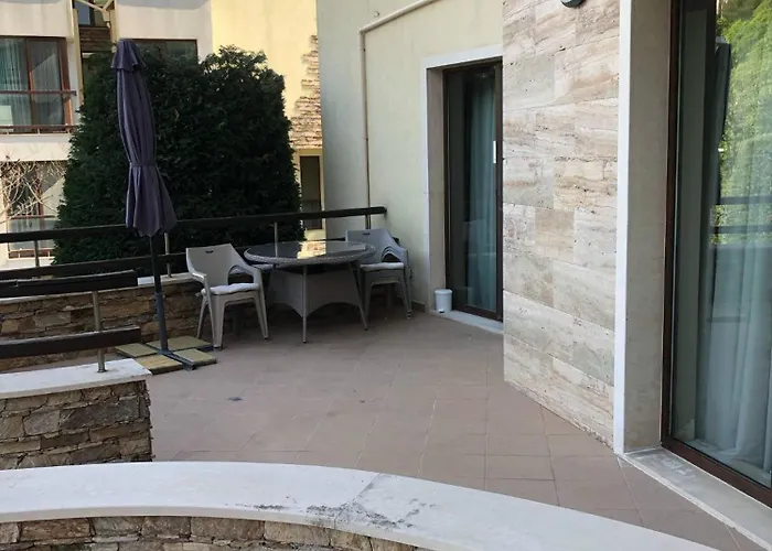 Tenerra Lux Apartment